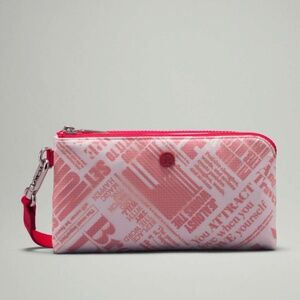 Lululemon Curved Wristlet *Manifesto Print White/Lulu Red